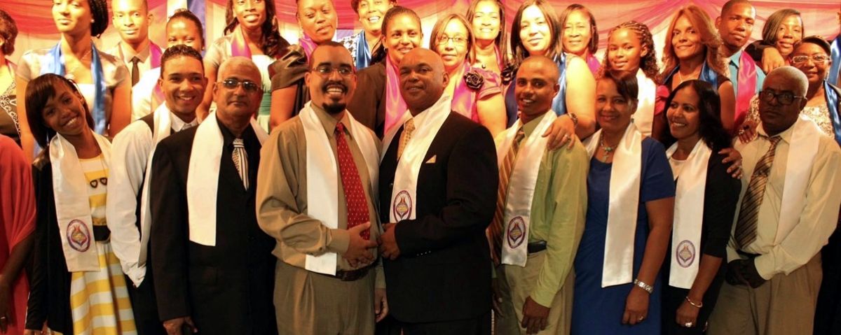 Graduación y consagración