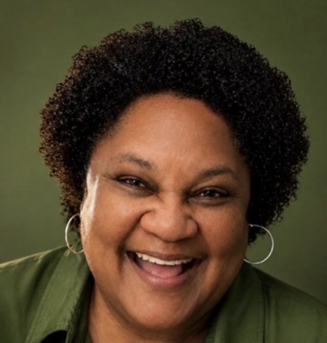Hermana Vernice F. Mercalina Peterson, esposa del pastor